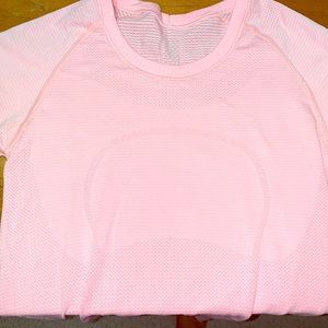 Lululemon Swiftly short sleeve